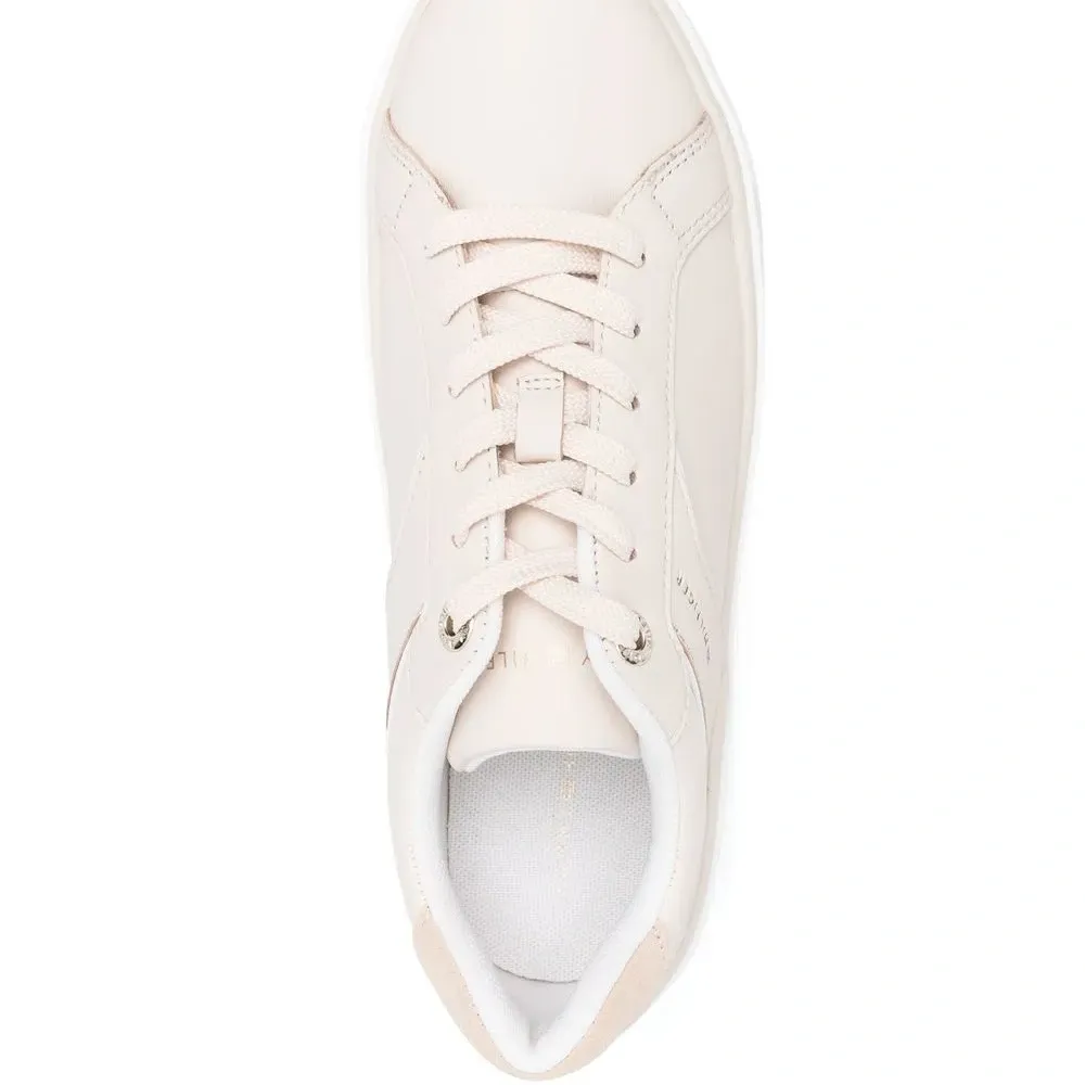 Кроссовки с закругленным носком