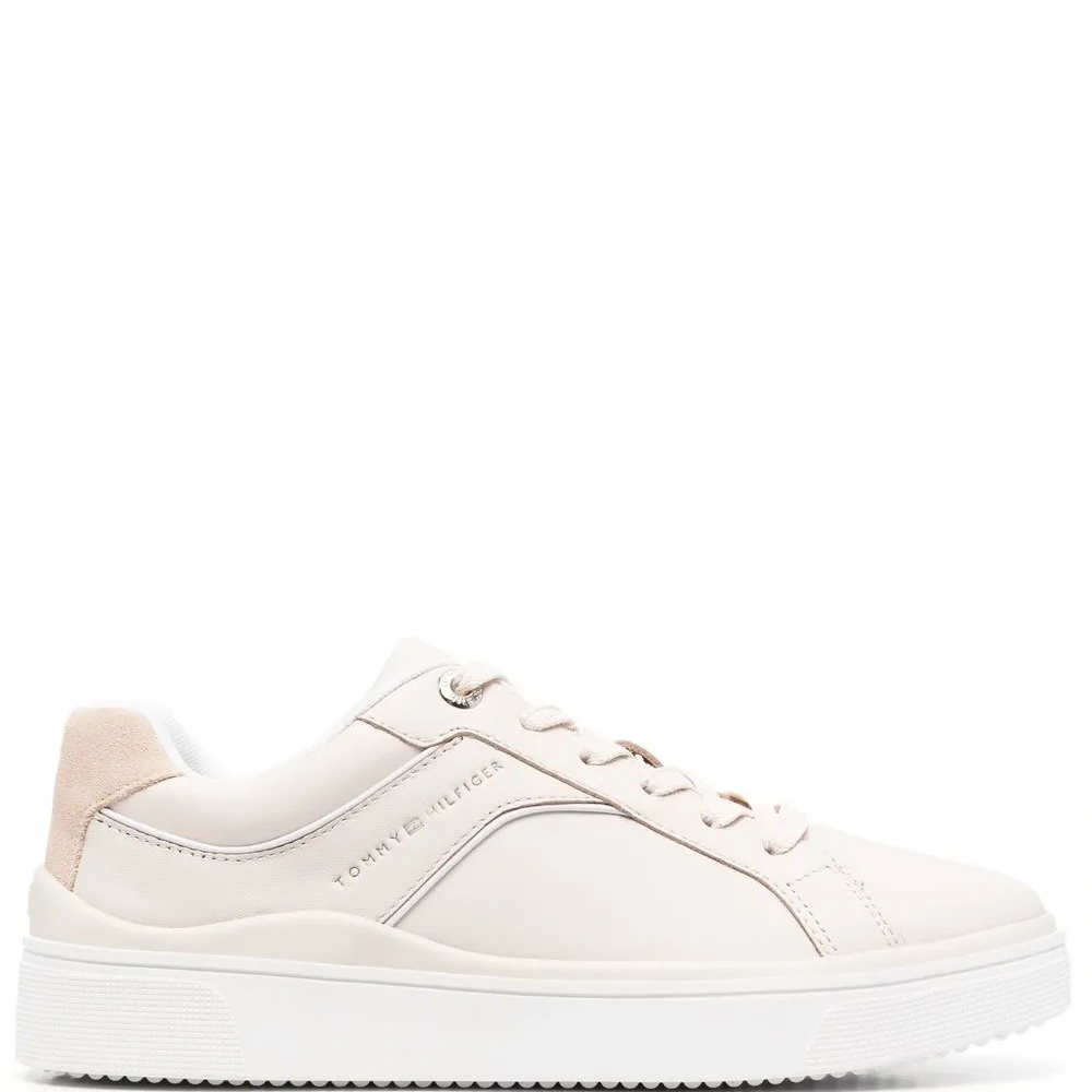 Кроссовки с закругленным носком