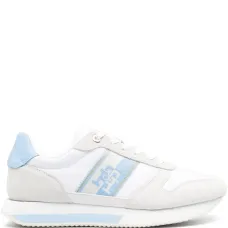 Кроссовки на шнуровке