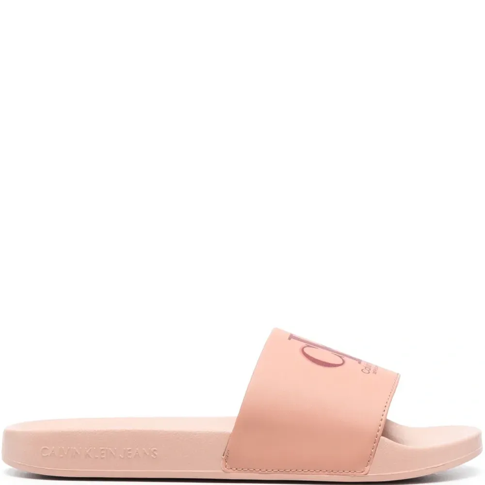 Шлепанцы с логотипом