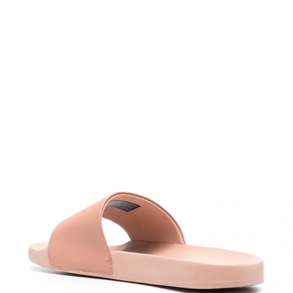 Шлепанцы с логотипом