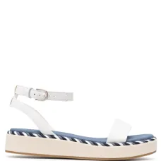 Сандалии на платформе с вышитым логотипом