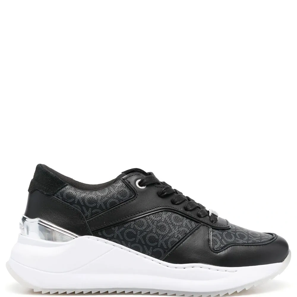 Кроссовки со вставками