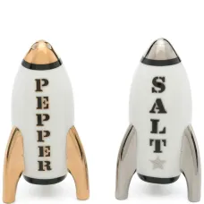 Набор из солонки и перечницы