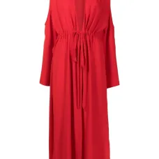 Платье с открытыми плечами