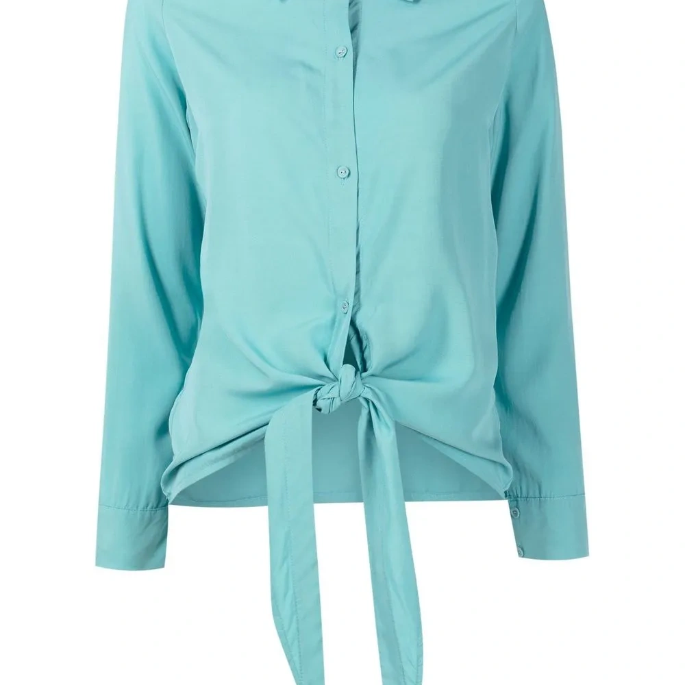 Рубашка с длинными рукавами и завязками