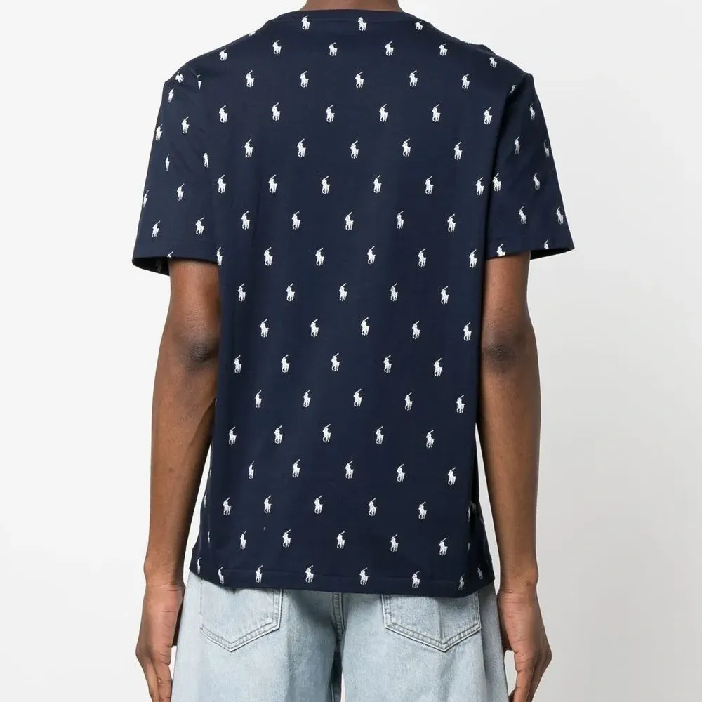 Футболка с логотипом