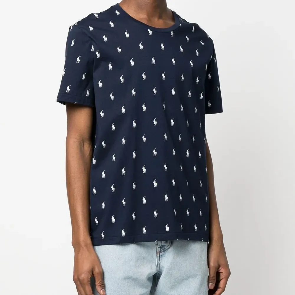 Футболка с логотипом