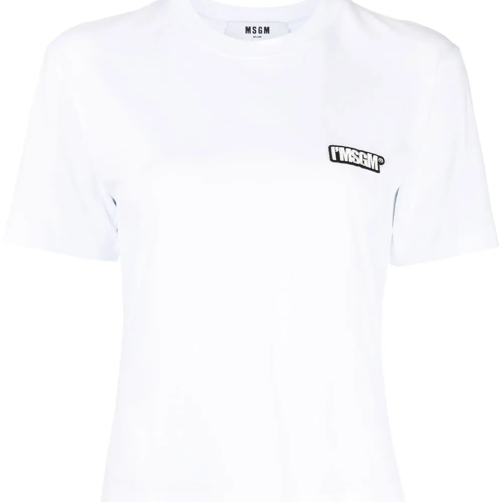 Футболка с нашивкой-логотипом