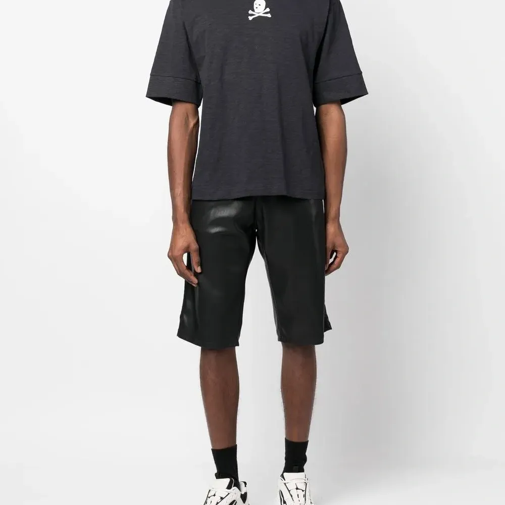 Футболка с логотипом