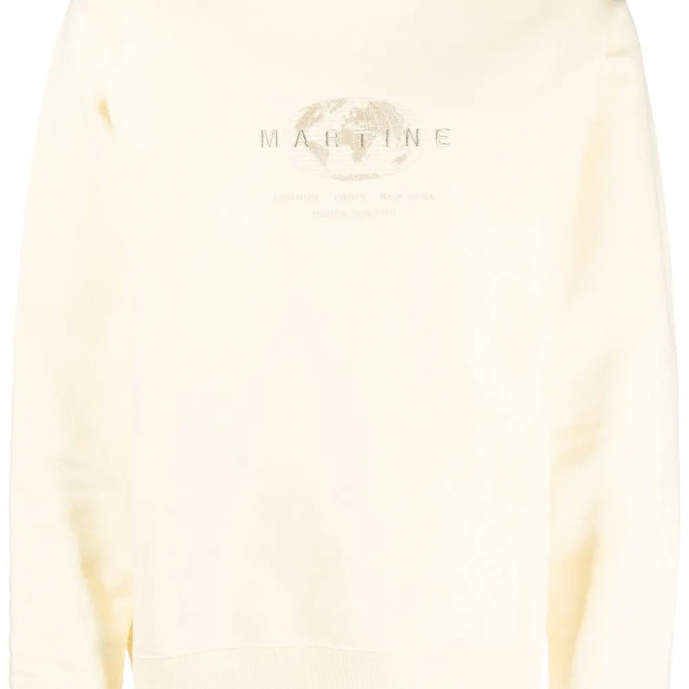 Толстовка с вышитым логотипом