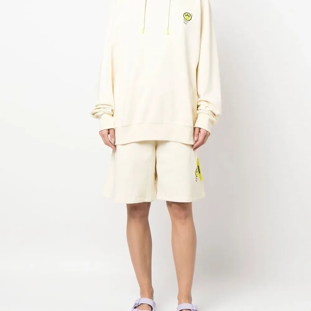 Худи с вышитым логотипом