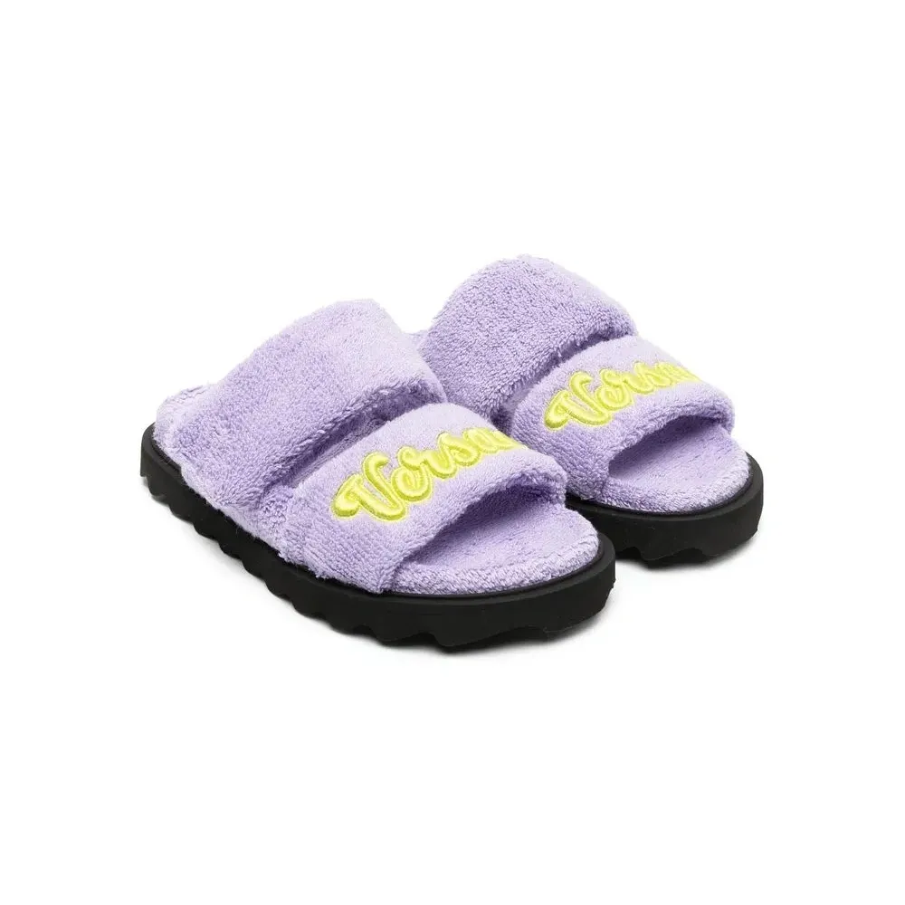 Шлепанцы с нашивкой-логотипом