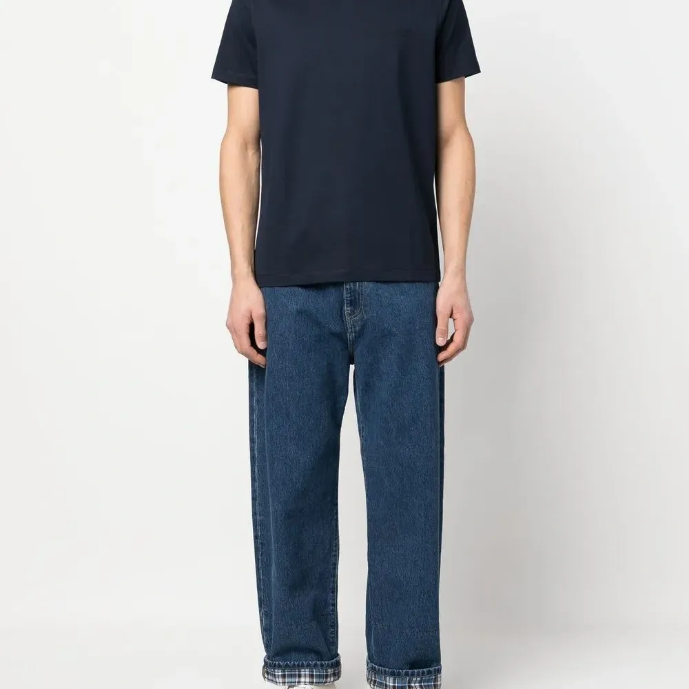 Однотонная футболка