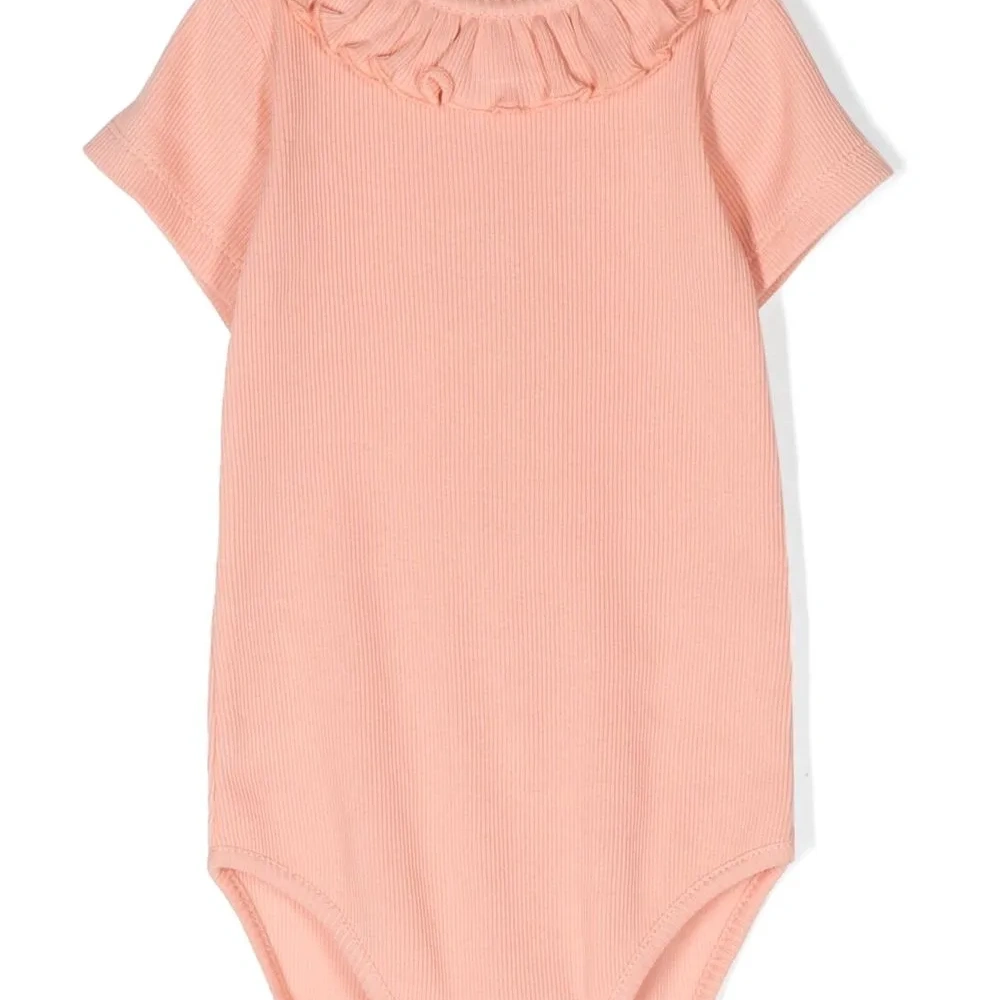 Боди в рубчик с оборками на воротнике