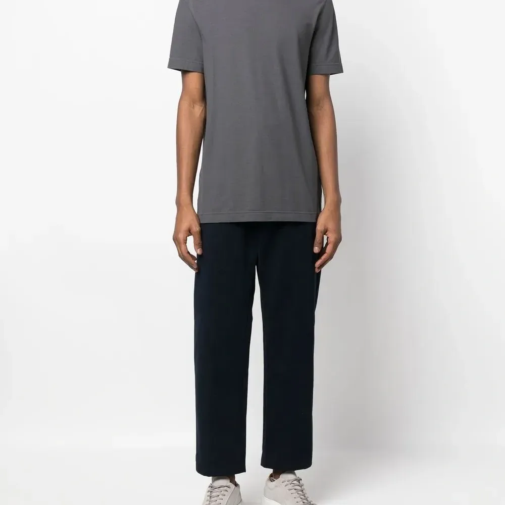 Футболка с круглым вырезом