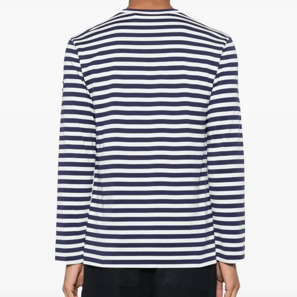 Футболка из коллаборации с the Artist Invader Футболка из коллаборации с the Artist Invader