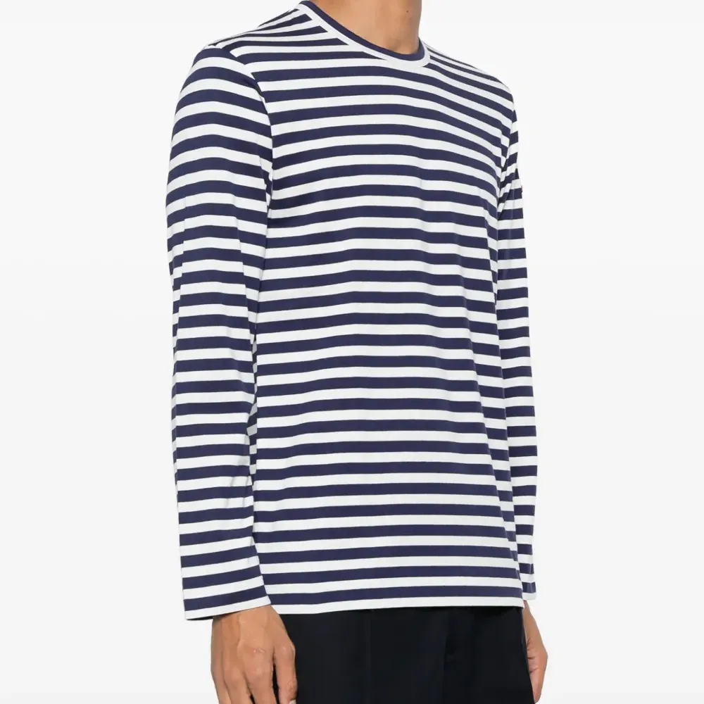 Футболка из коллаборации с the Artist Invader Футболка из коллаборации с the Artist Invader