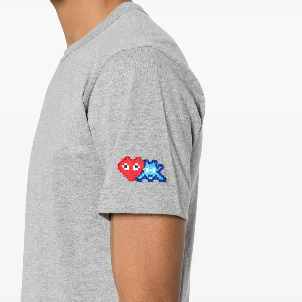 Футболка из коллаборации с the Artist Invader