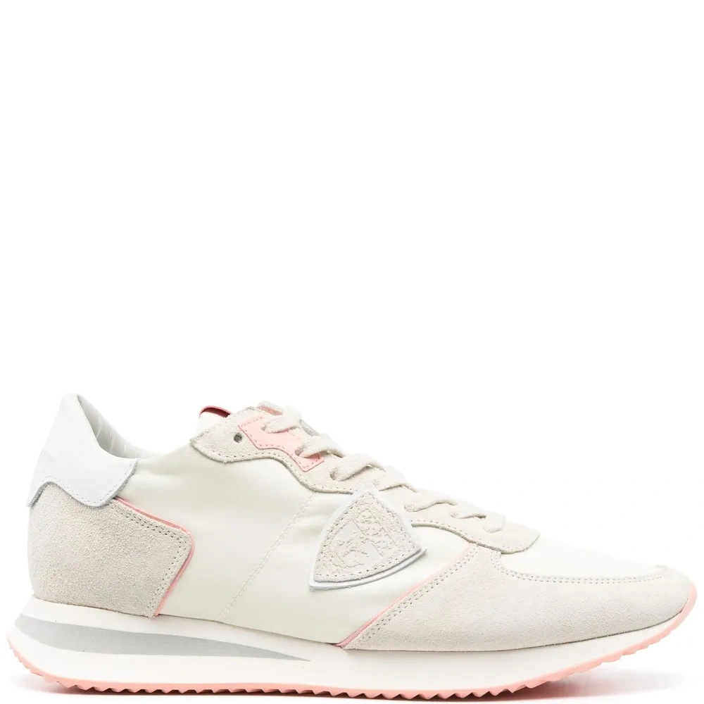 Кроссовки с нашивкой-логотипом