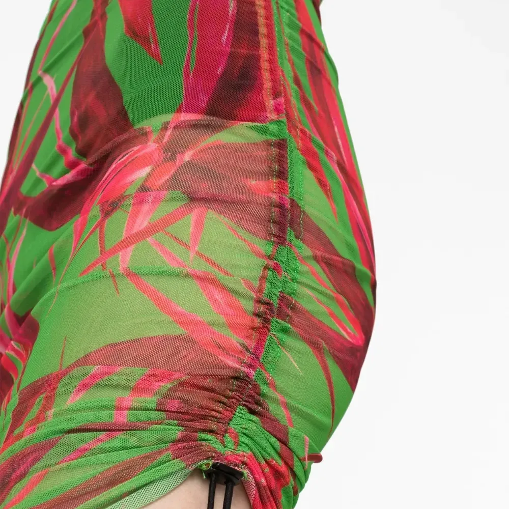 Платье асимметричного кроя с принтом