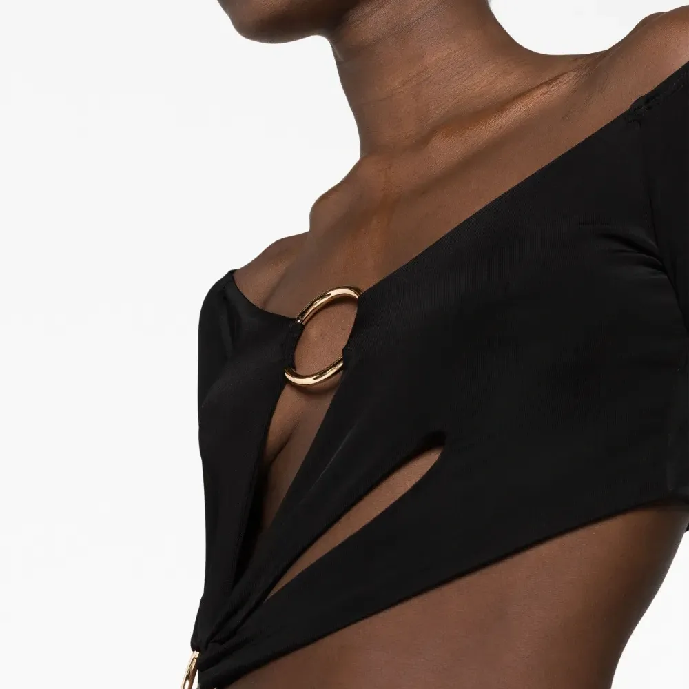 Топ асимметричного кроя