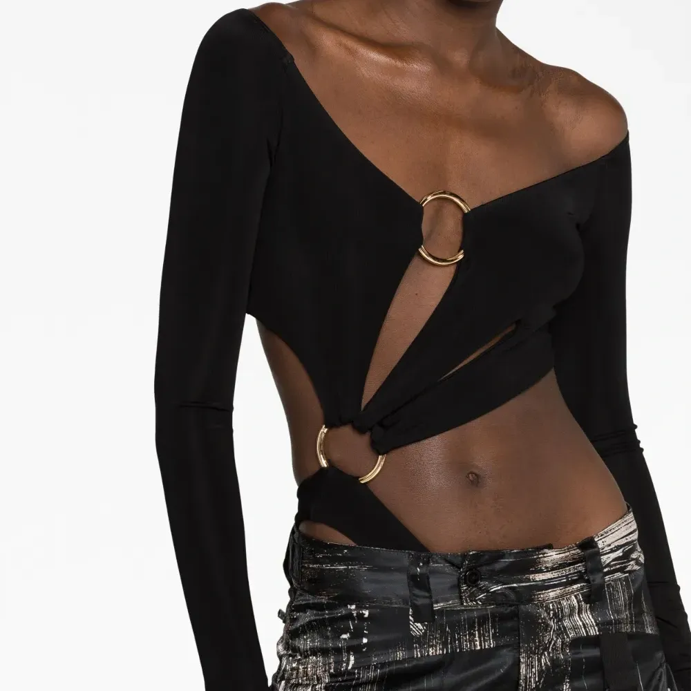 Топ асимметричного кроя