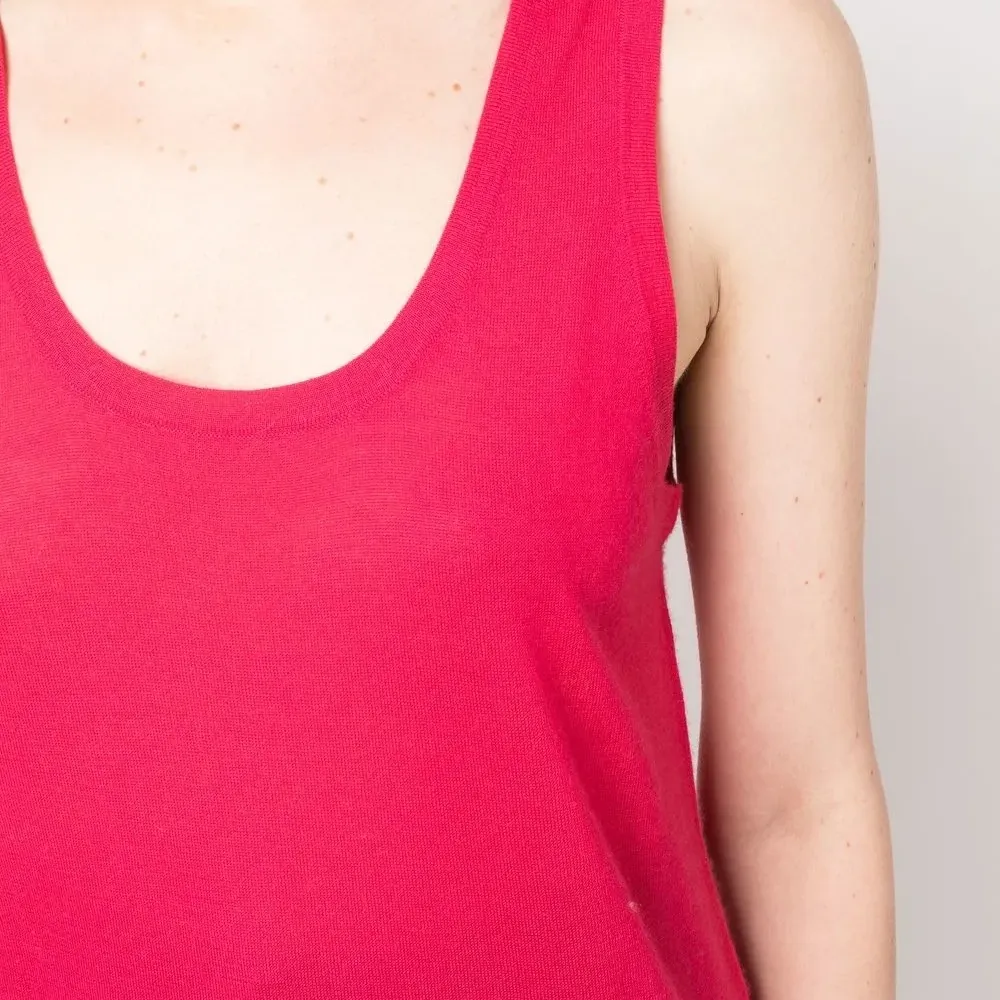 Топ с U-образным вырезом