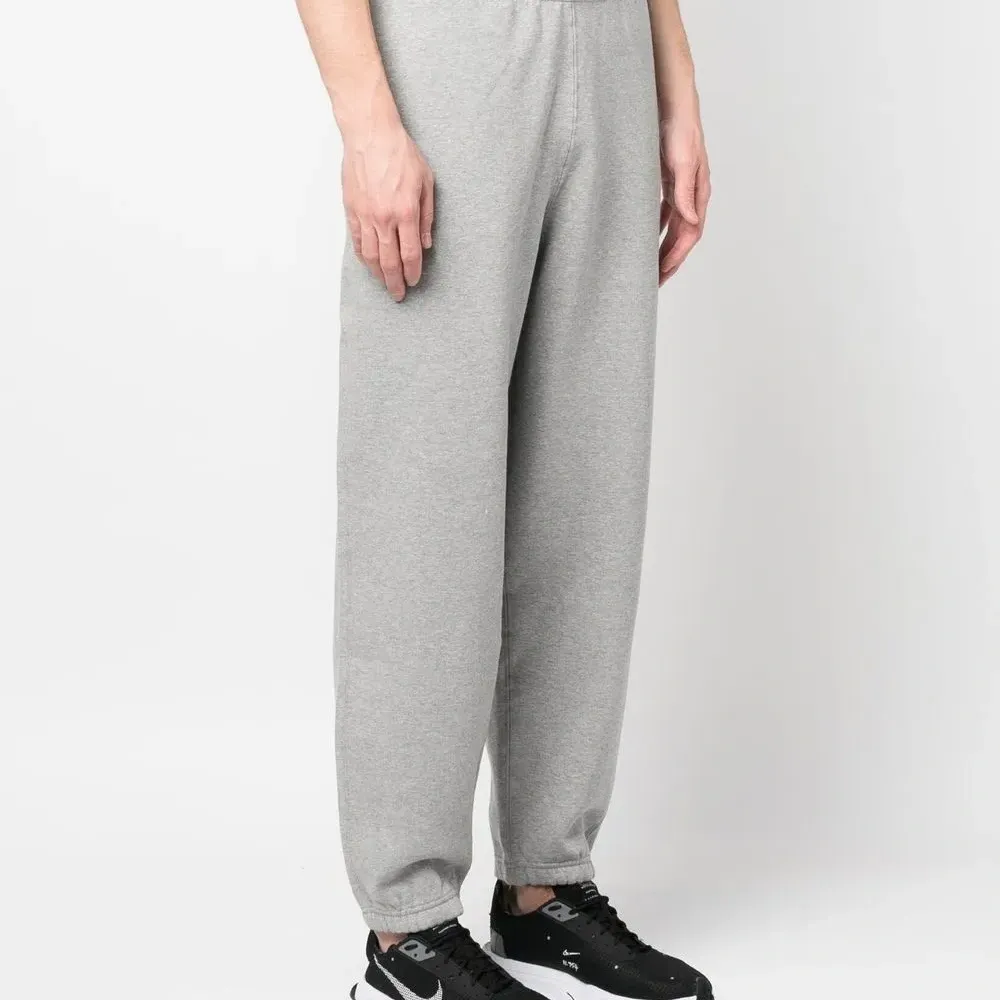 Спортивные брюки с вышивкой Swoosh