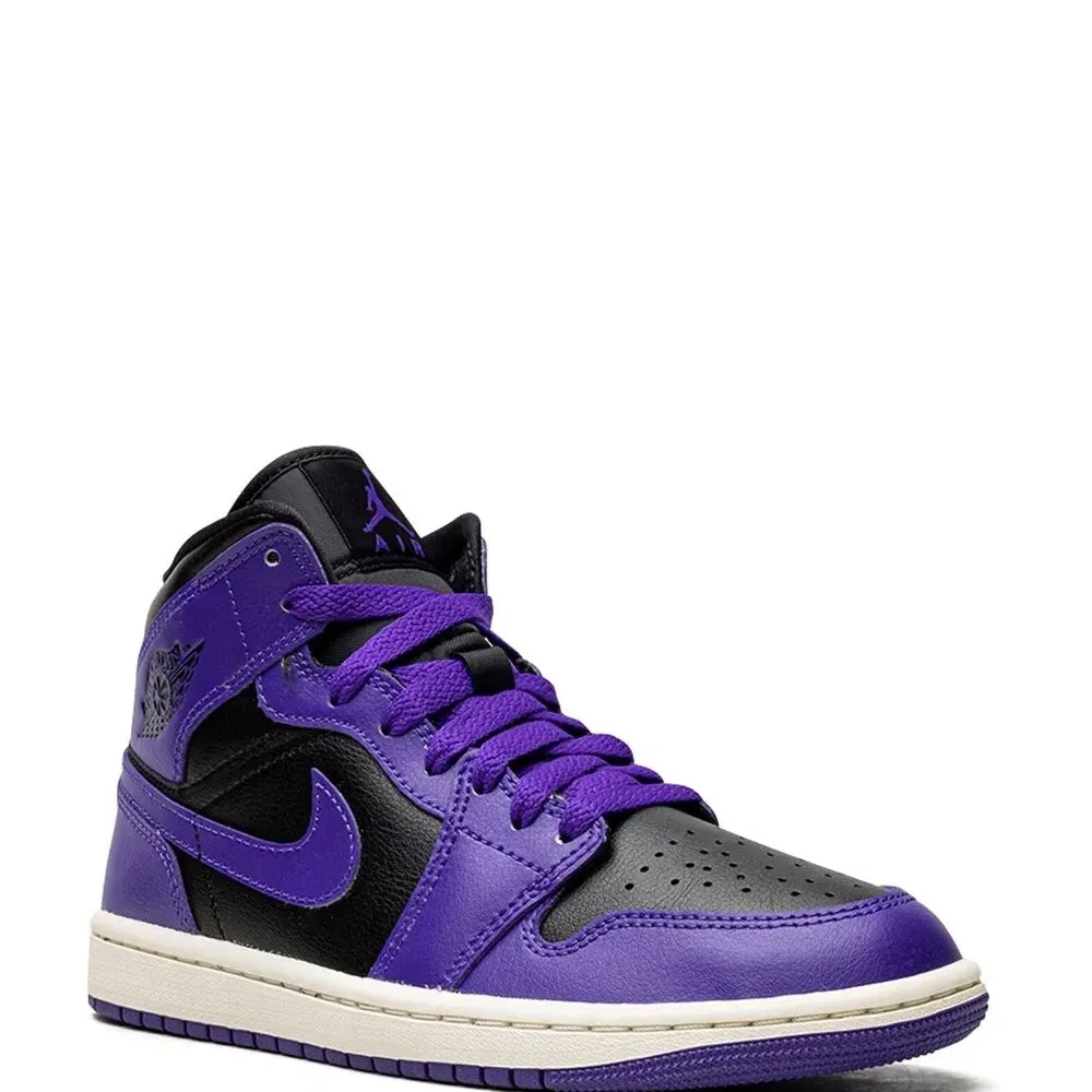 Кроссовки Jordan 1 Mid