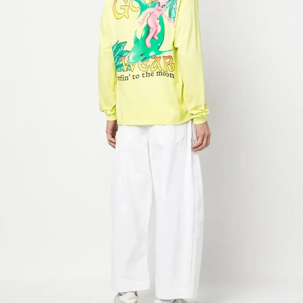 Топ с графичным принтом