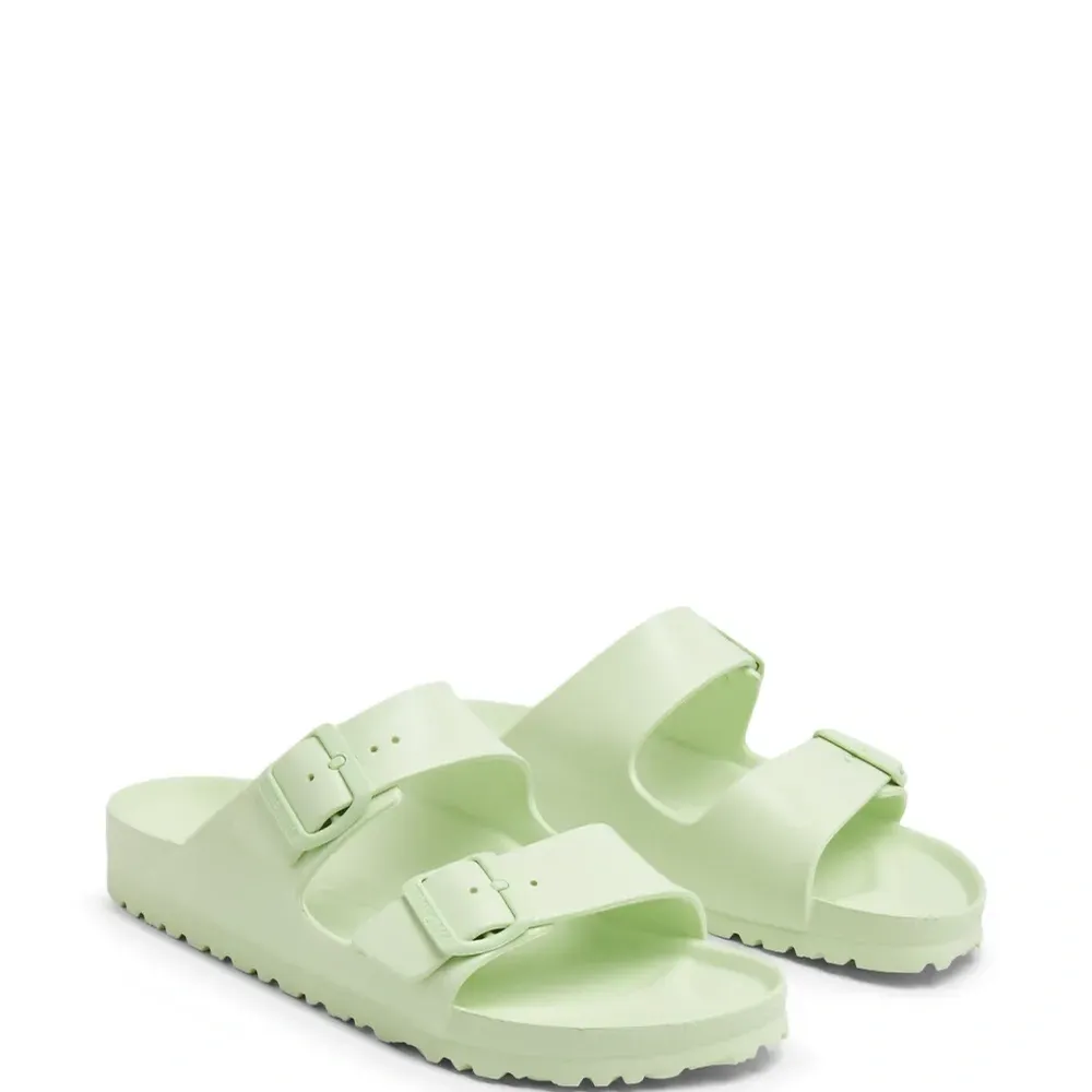 Сандалии Arizona с открытым носком