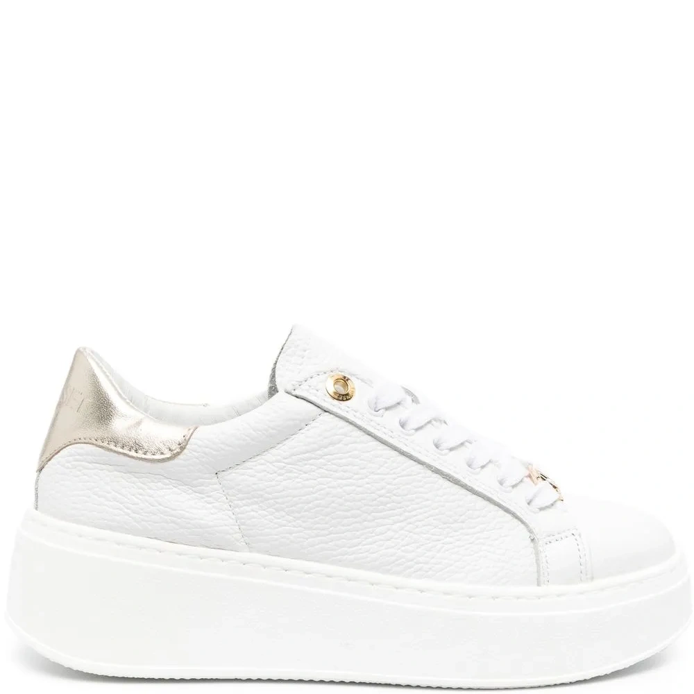 Кожаные кроссовки с контрастной пяткой