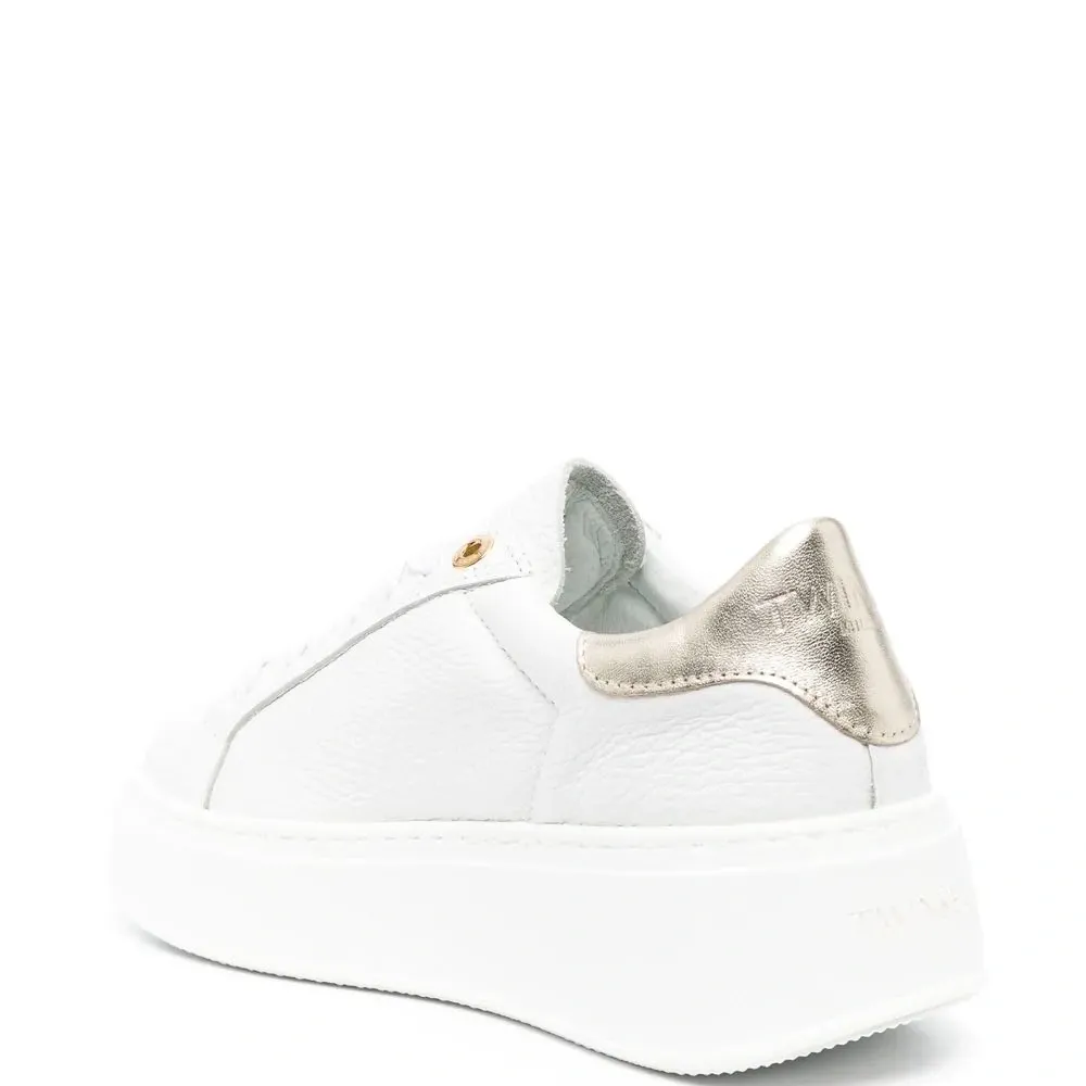 Кожаные кроссовки с контрастной пяткой