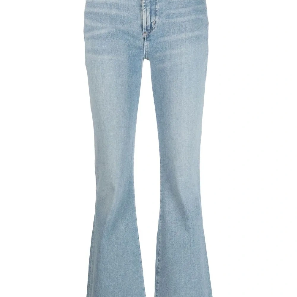 Расклешенные джинсы