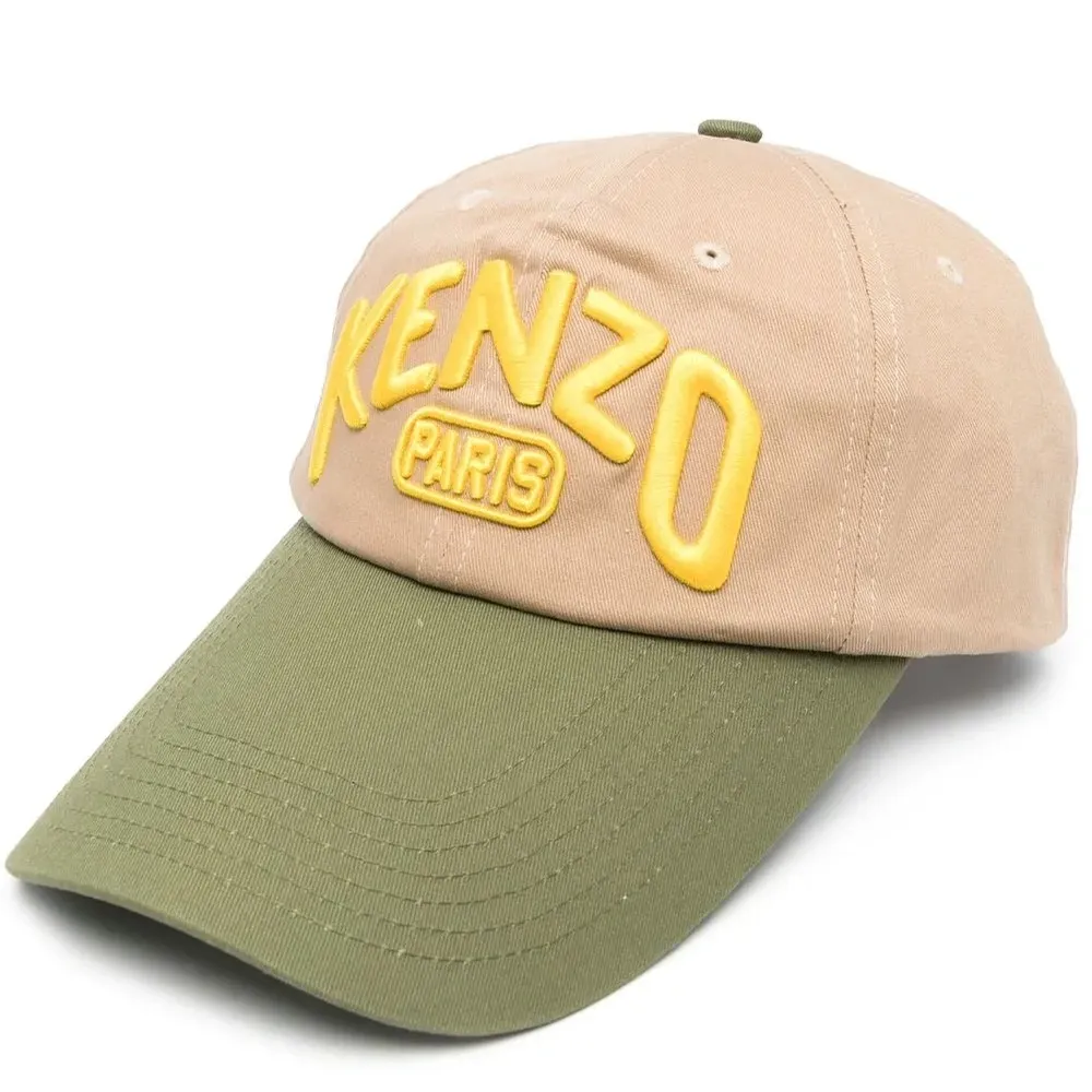 Бейсболка с вышитым логотипом