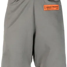 Спортивные шорты с нашивкой-логотипом