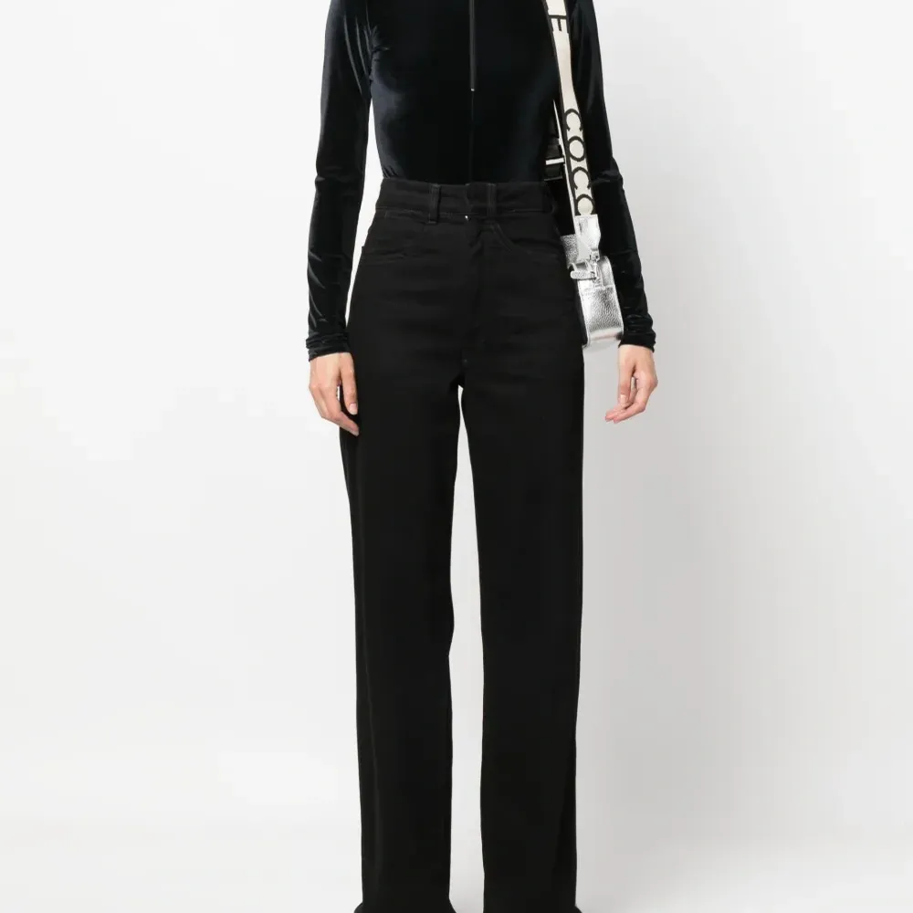 Бархатное боди на молнии