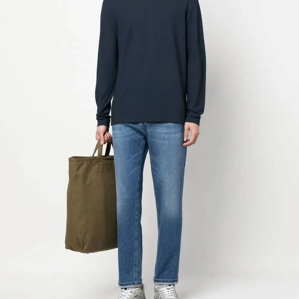 Футболка с длинными рукавами