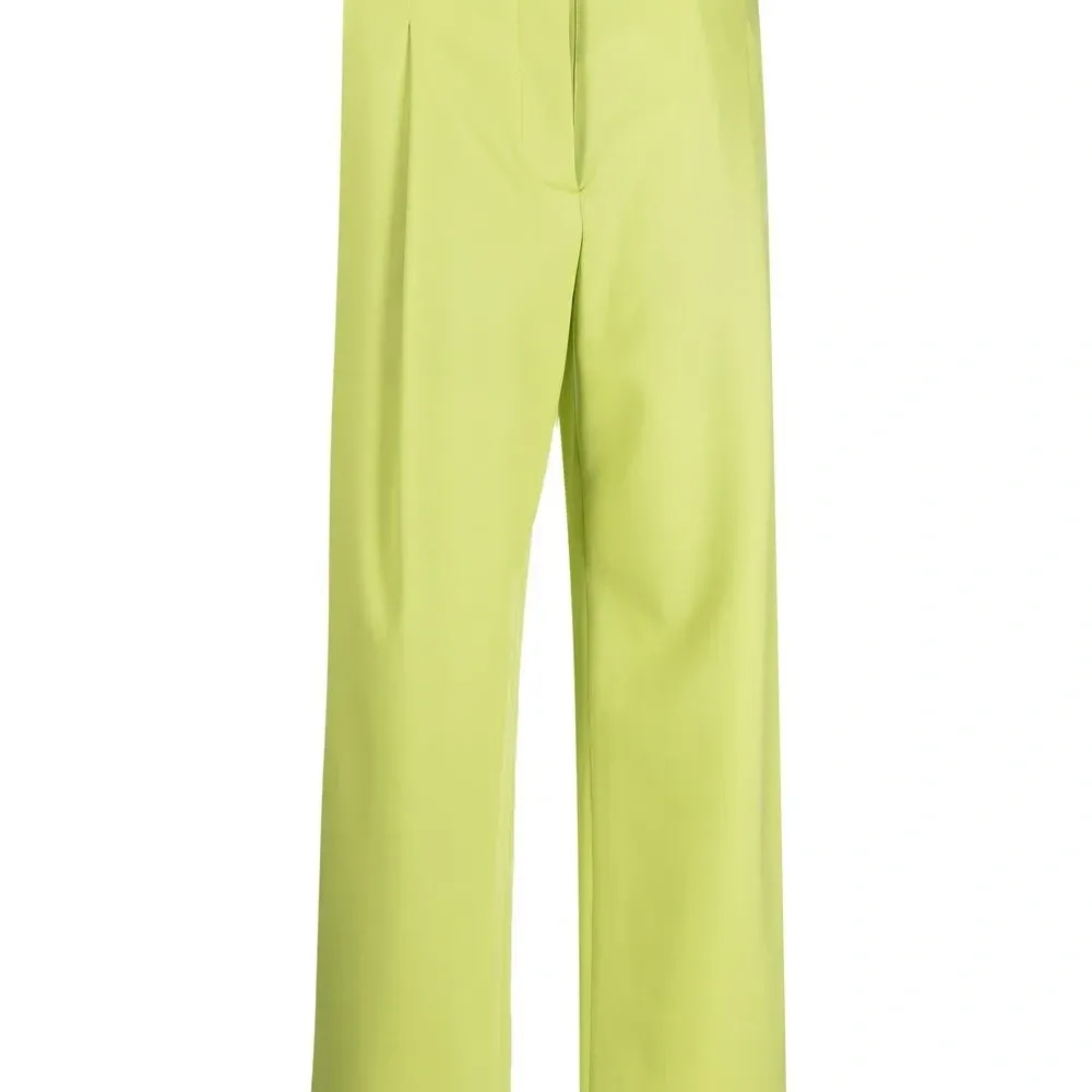 Широкие брюки с поясом