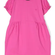 Платье с вышитым логотипом и сборками