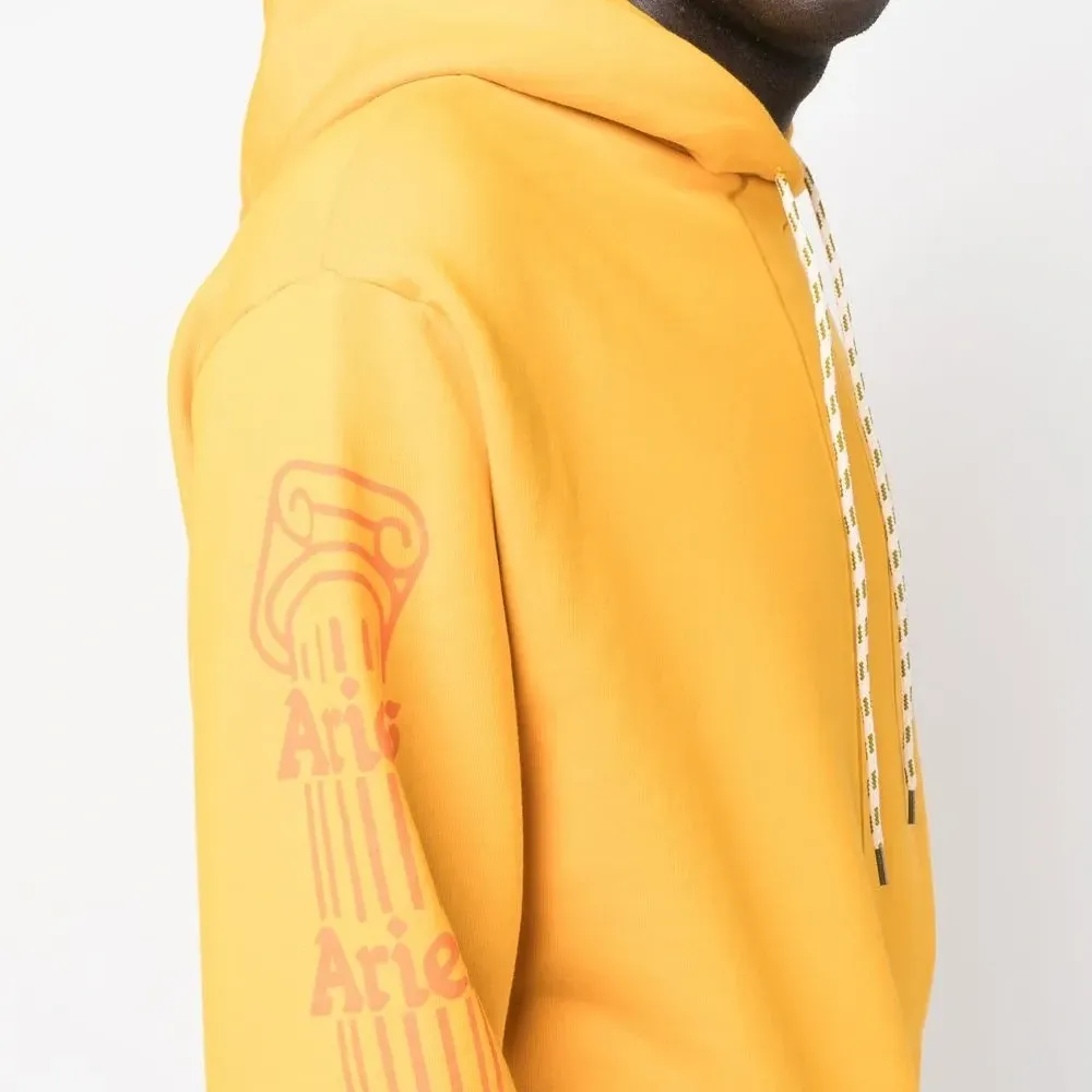 Худи с вышитым логотипом