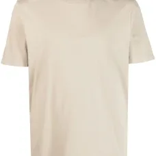 Футболка с вышитым логотипом