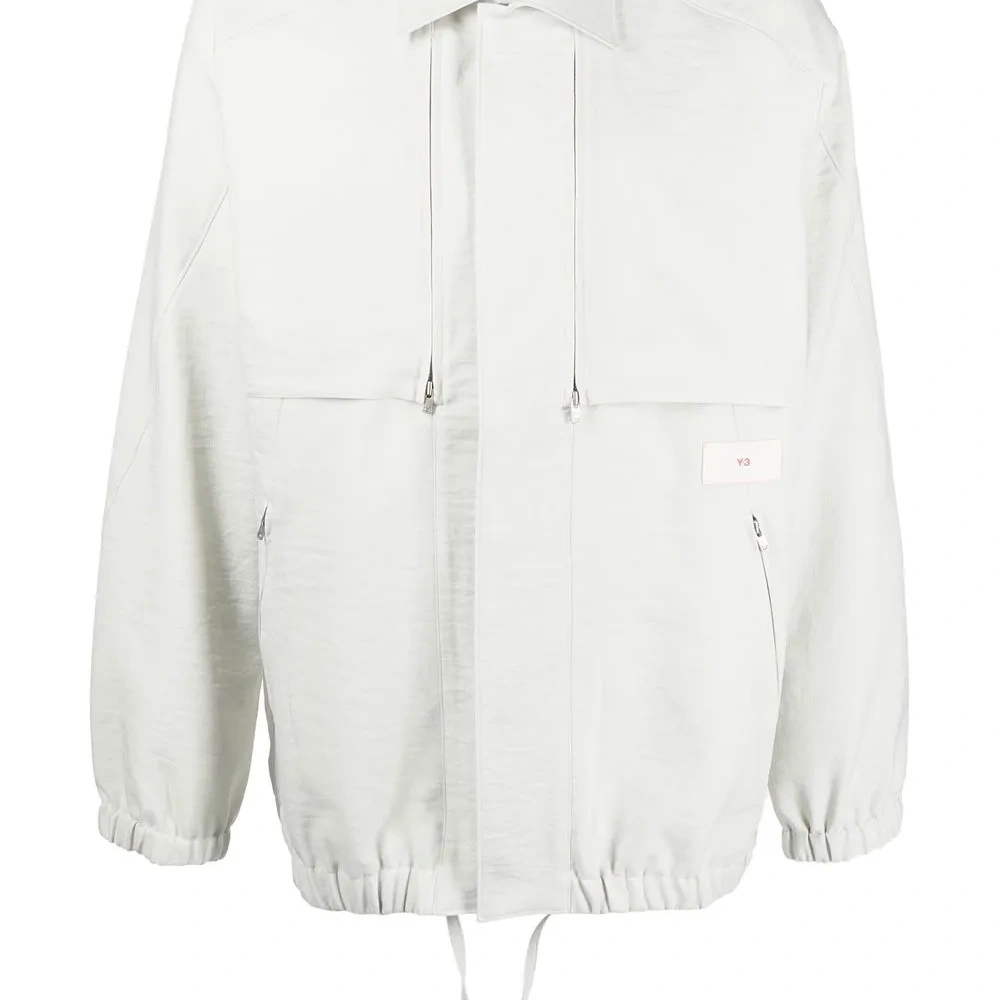 Concealed front-fastening jacket