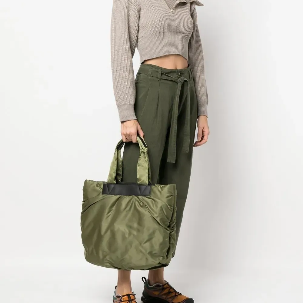 Дутая сумка-тоут