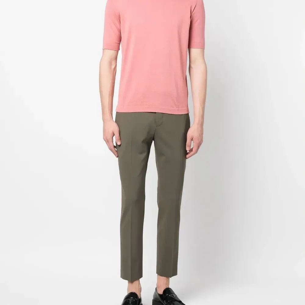 Футболка с круглым вырезом