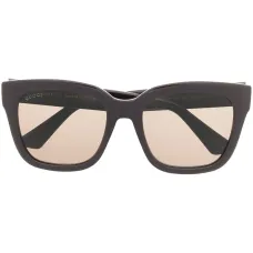 Солнцезащитные очки в прямоугольной оправе