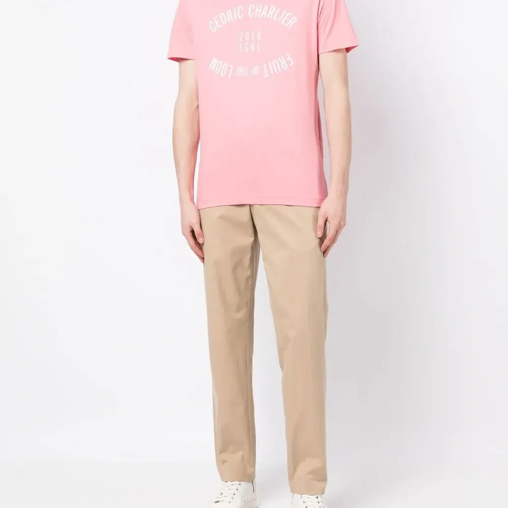 Футболка с логотипом