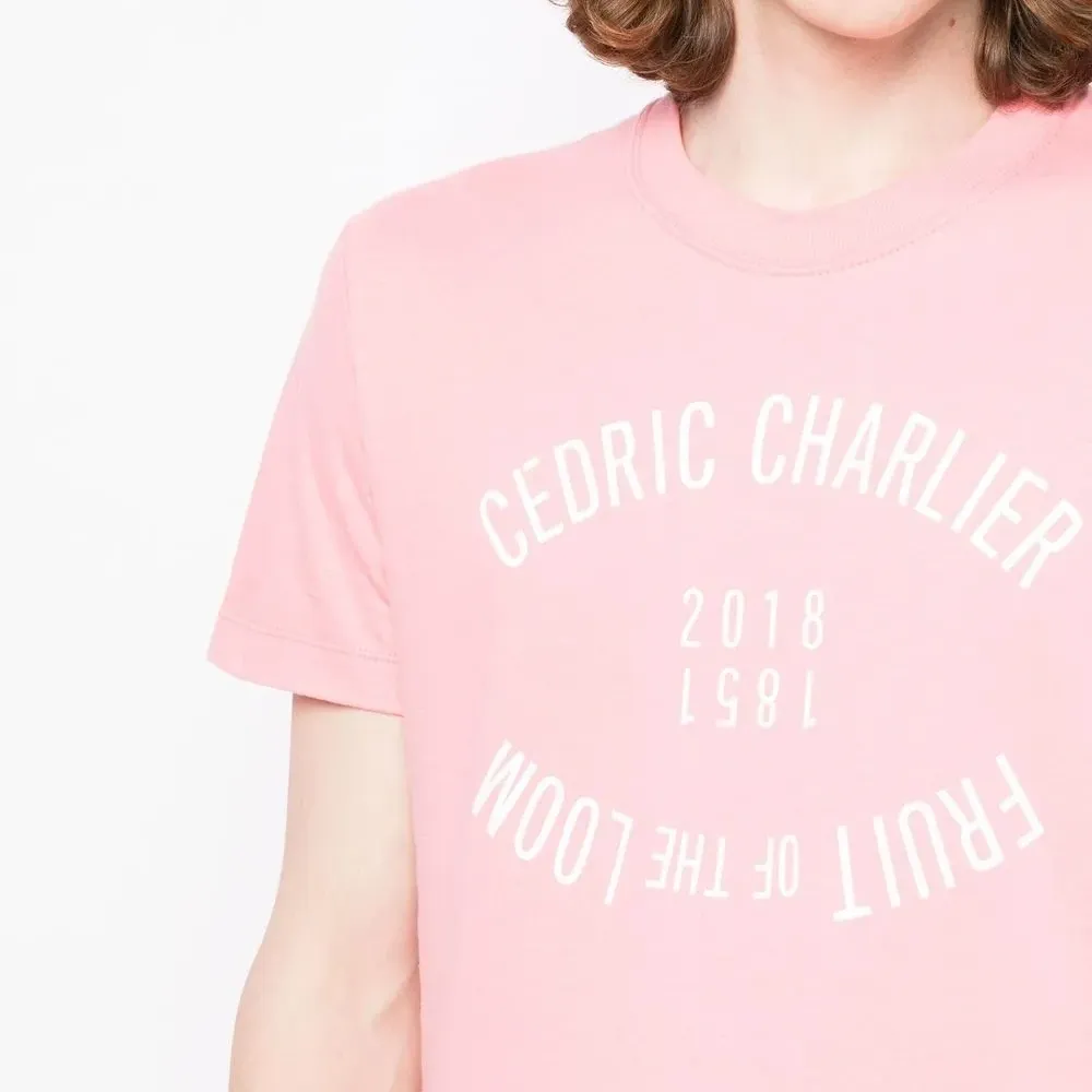 Футболка с логотипом