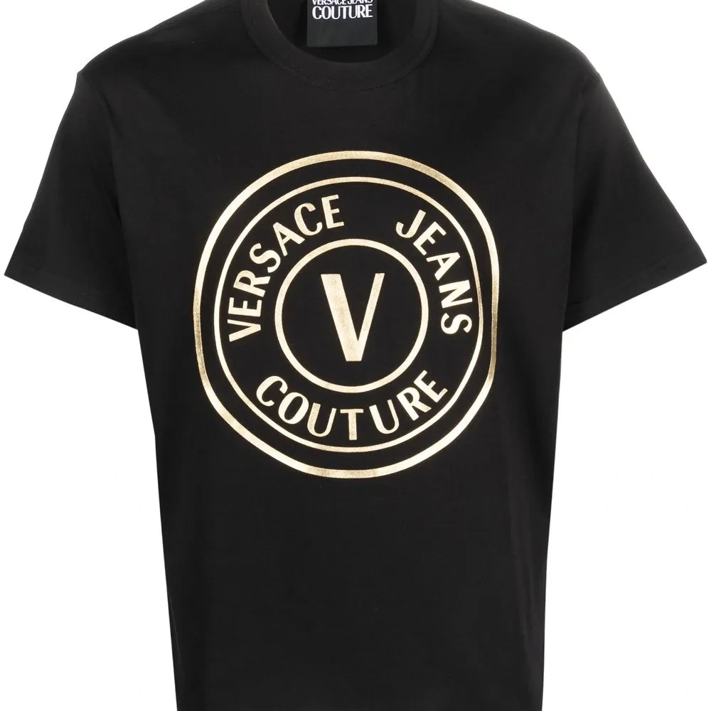 Футболка с логотипом